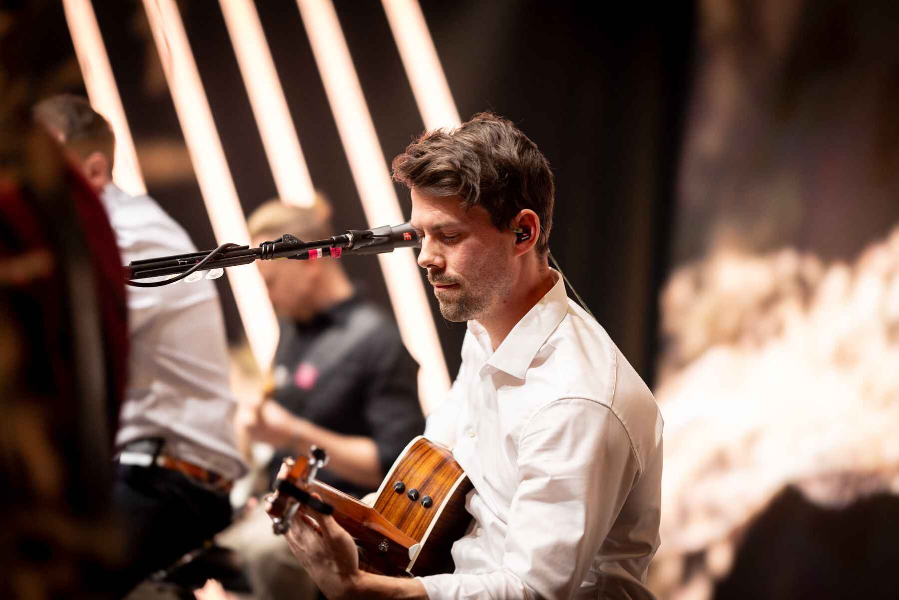 Gitarre, Gitarrenunterricht, Gitarre Spielen, Lukesound, Lukas Egli, Live, Gitarre lernen,